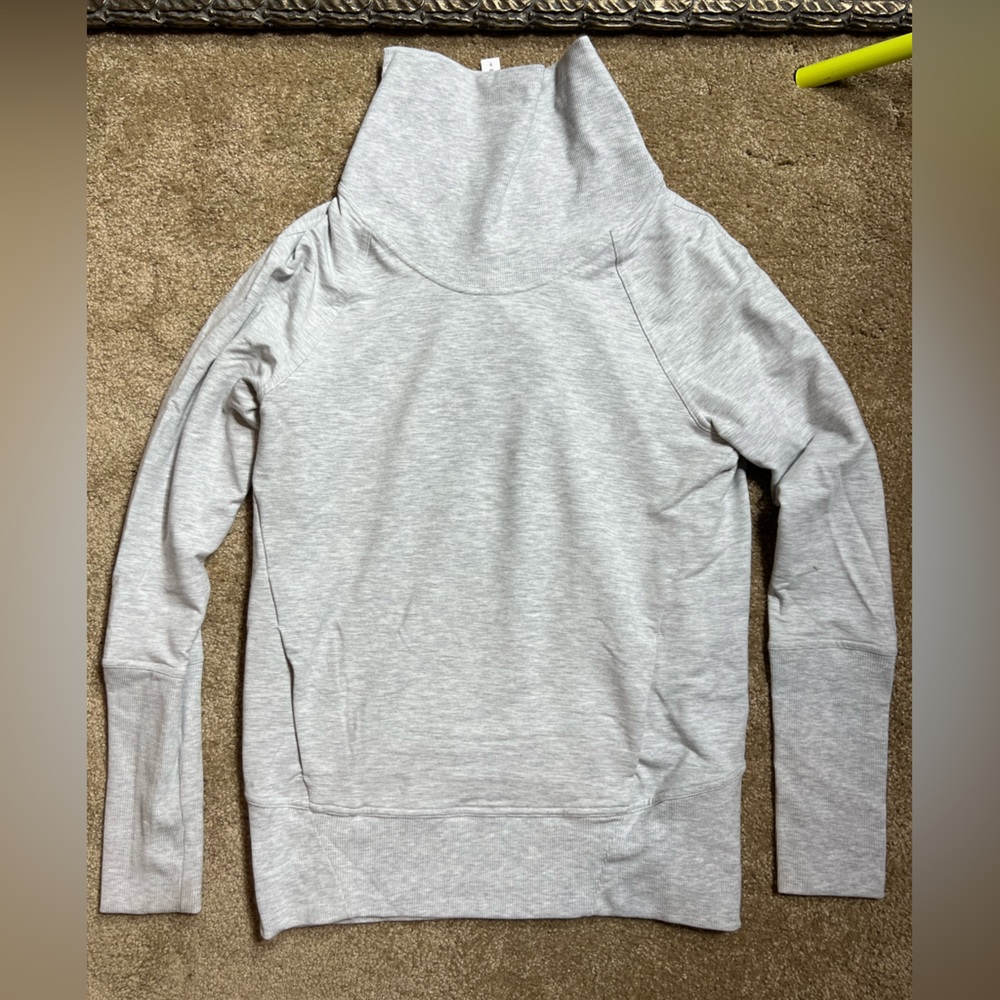 Lulu high lines pullover